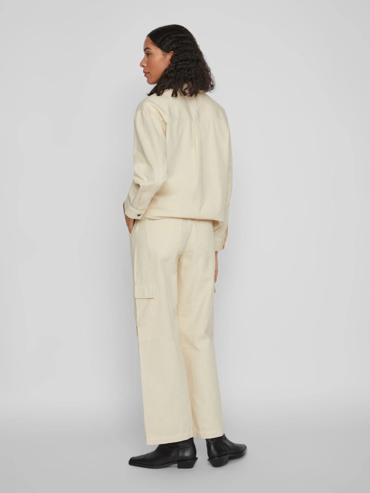 Vila Straight Regular Cargojeans Tilo Dames Crème 6 Vila Straight Regular Cargojeans Tilo Dames Crème - Afbeelding 4